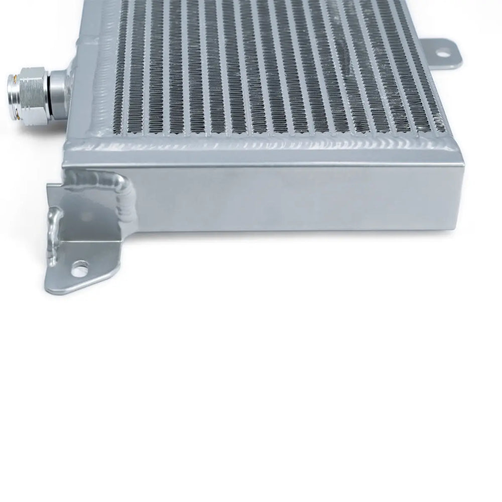 0305 GM 6.6L DURAMAX WITH ALLISON 1000 TRANSMISSION COOLER BAR AND PLATE