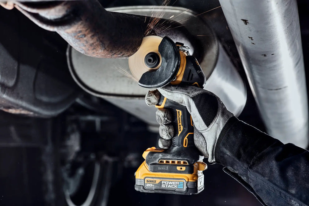 DEWALT 3IN COMPACT CUT OFF TOOL (KIT)