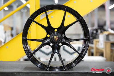 Vossen black auto part