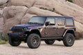 Fabtech 21-22 Jeep JL 4WD Gas 5in Trail w/DLSS 2.5 Coilover Resi & RR DLSS Resi