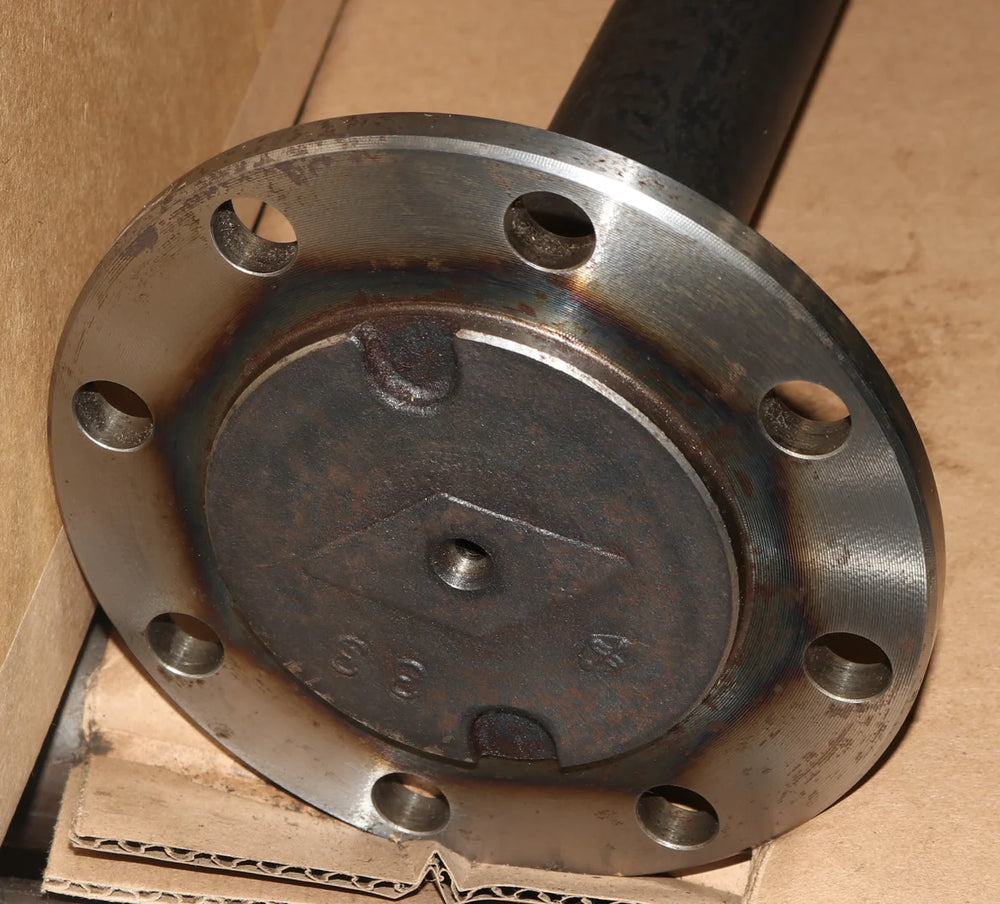 AXLE SHAFT