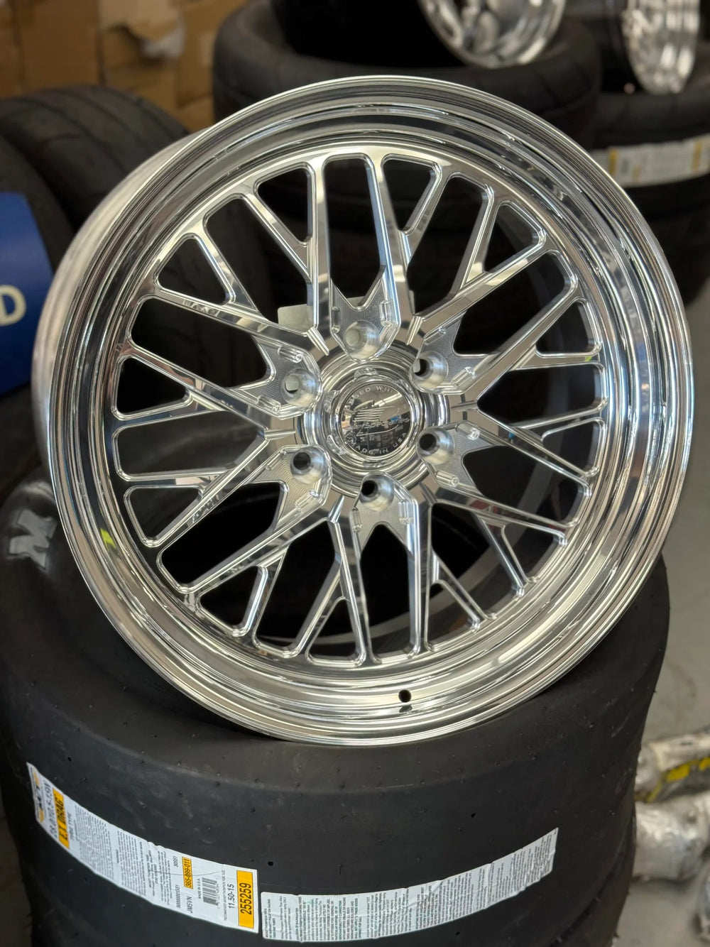 MALIBU LT POL 24X10