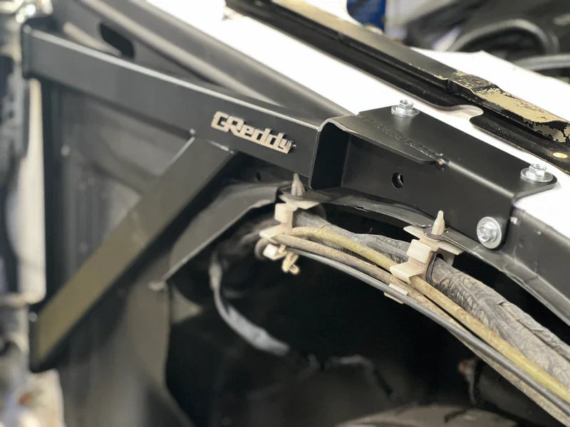 GReddy NISSAN SKYLINE R33 FRONT FENDER BRACE