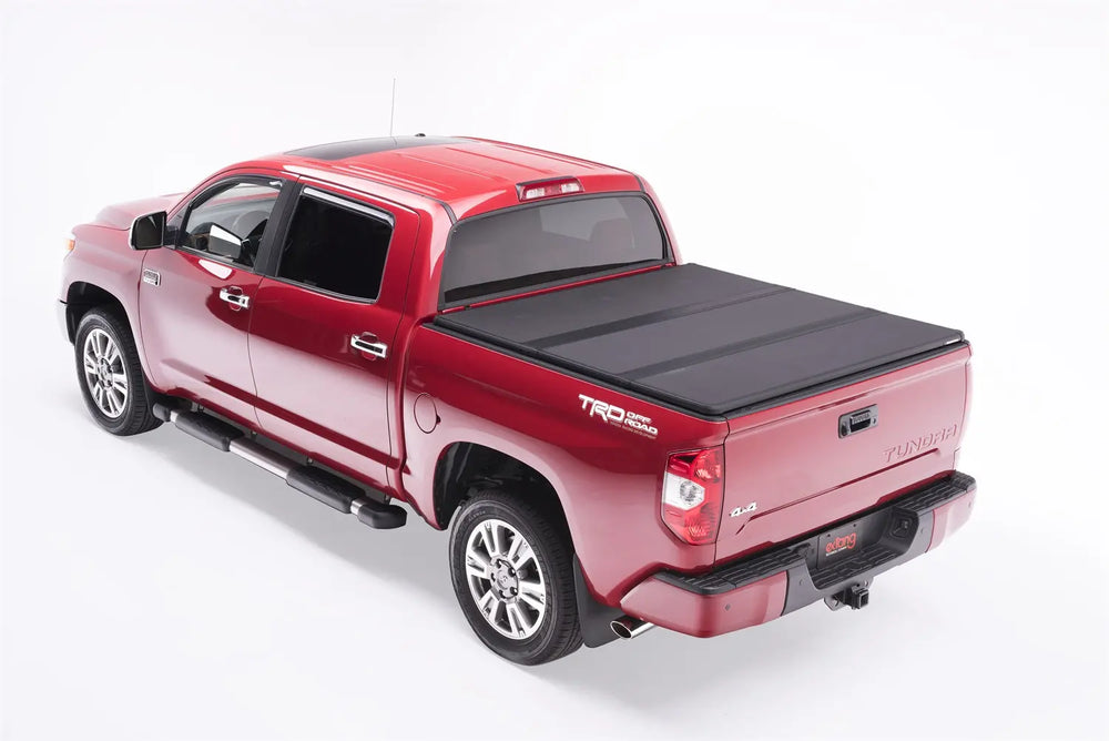 0713 TUNDRA 8.0FT BED W/O RAIL SYSTEM SOLID FOLD 2.0 TONNEAU COVER