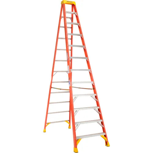 WERNER 12FT FIBERGLASS STEP LADDER TYPE IA 300# CAPACITY 6212