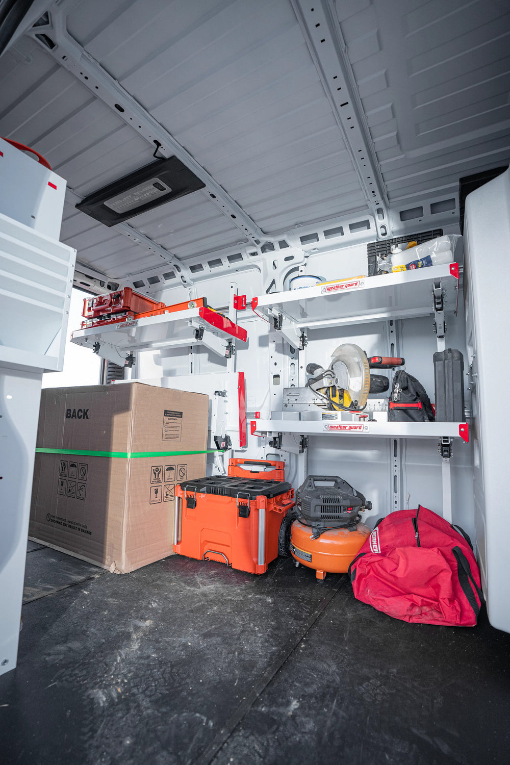 RAM PROMASTER 118IN WB RIGID FLOORING WITH SILLS