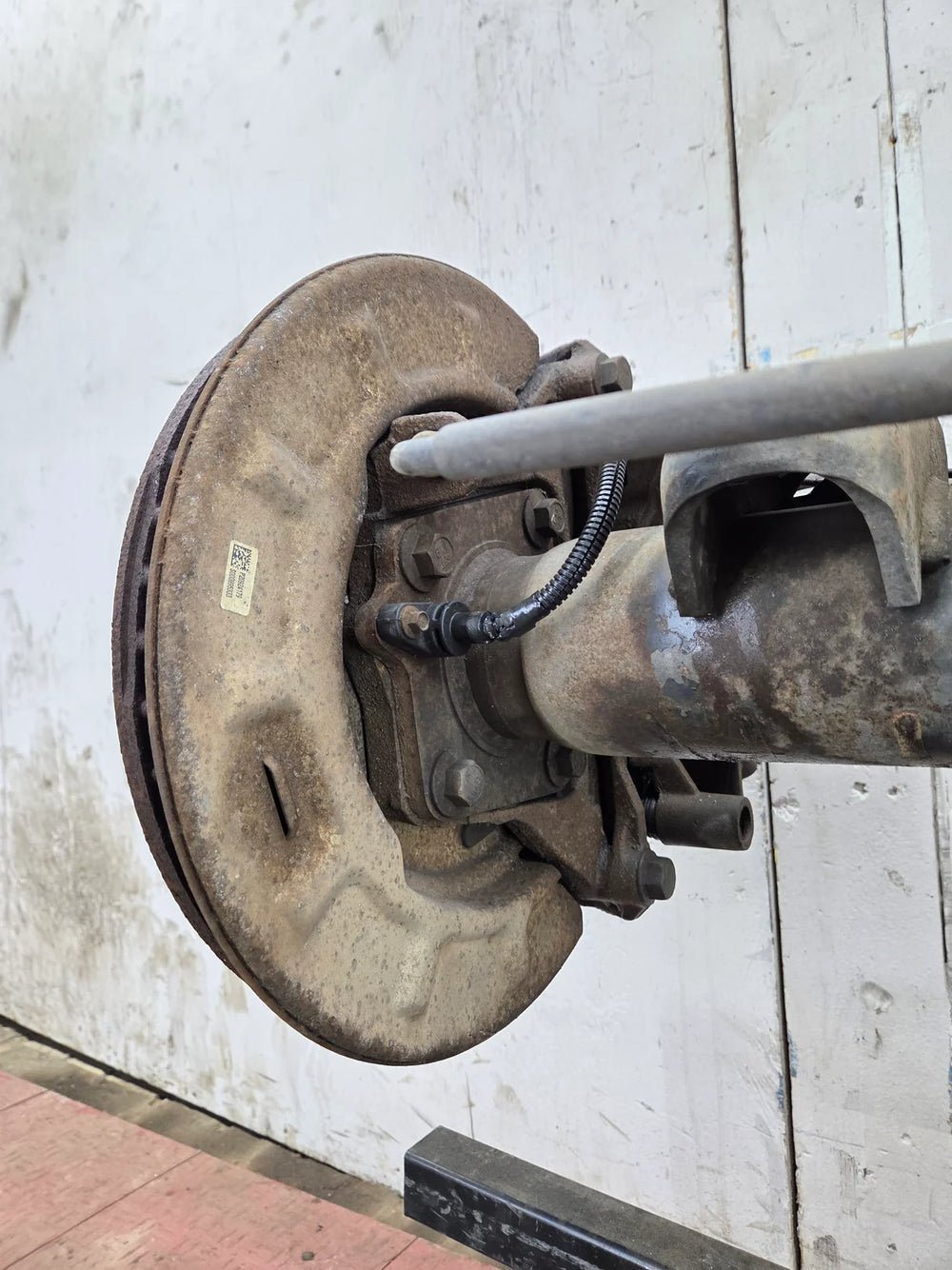 10.5" 14T REAR AXLE ASSY '11-'19 GM