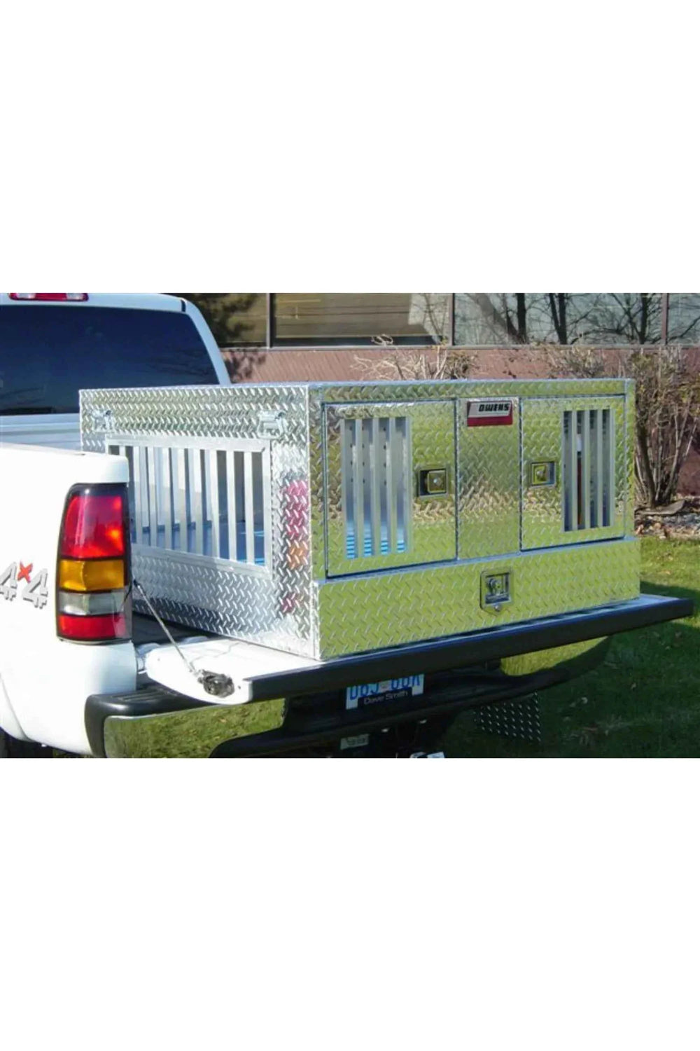 46IN PRO HUNTER DOG BOX 4 SEASON VENTS