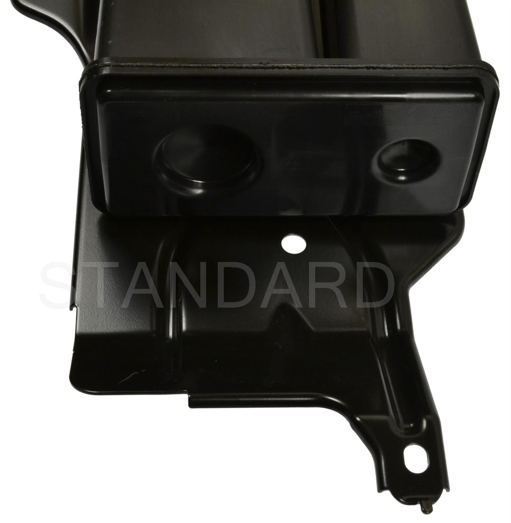 FUEL VAPOR CANISTER