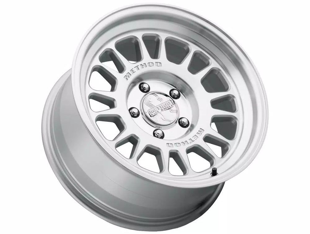 Method MR318 18x9 / 6x5.5 BP / 18mm Offset / 106.25mm CB Machined-Clear Coat