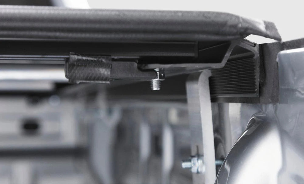 22-ON Toyota Tundra 8 1 Box