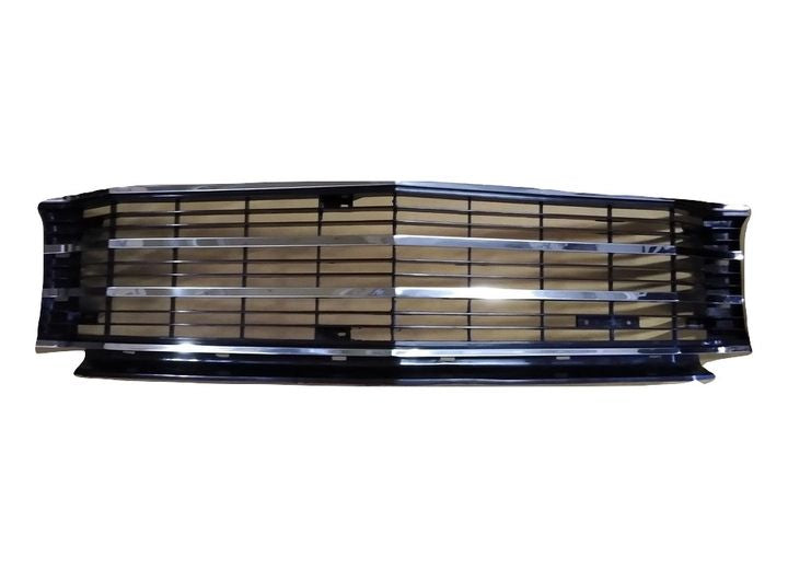GRILLE W/ MLDGS ATTACHED CHEVELLE 72