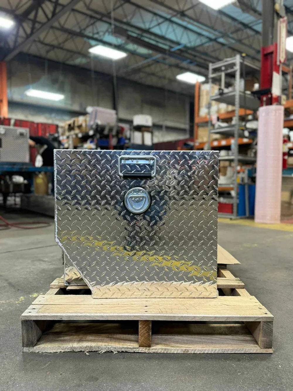 HUNTER SERIES DOGBOX TRIPLE COMPARTMENT