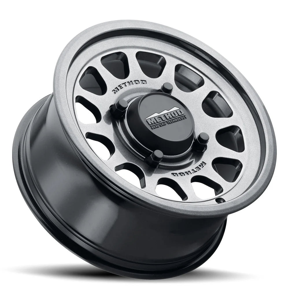 Method MR414 Bead Grip 15x7 / 4+3/13mm Offset / 5x4.5 / 76mm CB Graphite Wheel