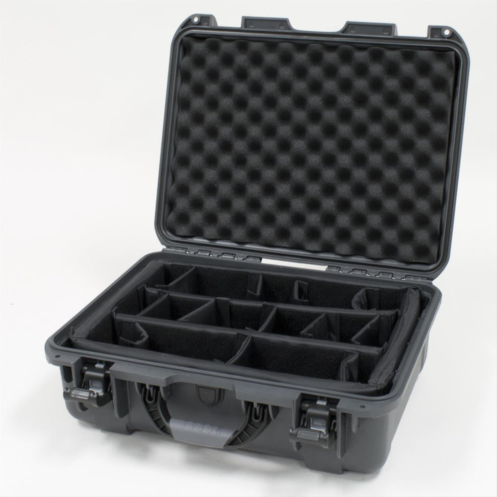 NANUK 930 WATERPROOF HARD CASE W/PADDED DIVIDERGRAPHITE INTERIOR: 18 X 13 X 6.9IN