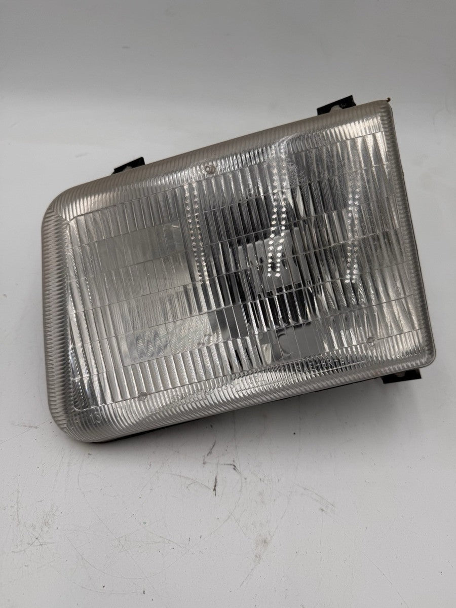 CAPA CR 300 0510 HEADLIGHT ASSY HALOGEN 5.7L ENG (W/DELAY OPTION) LH