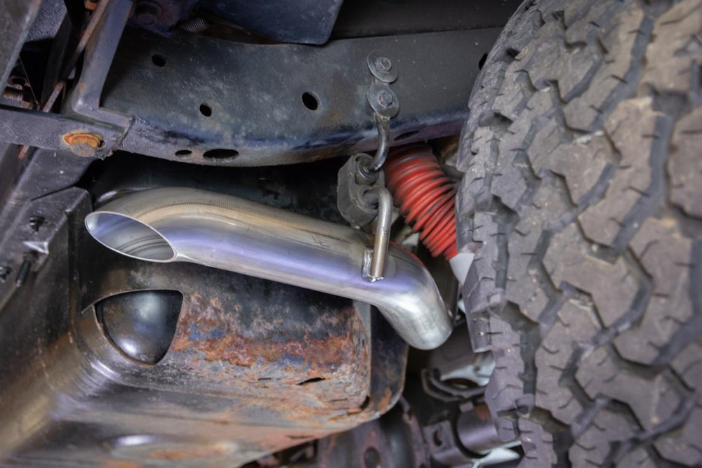 CB EXH 9706 WRANGLER TJ SGL REAR EXIT 2.5ININTER & TAIL PIPE STREET PRO MUFF/HW