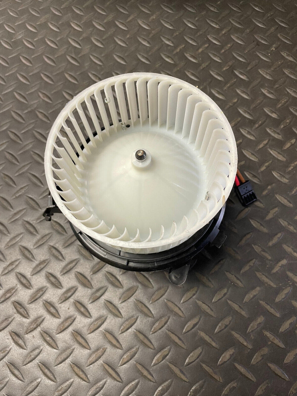 INTERIOR BLOWER