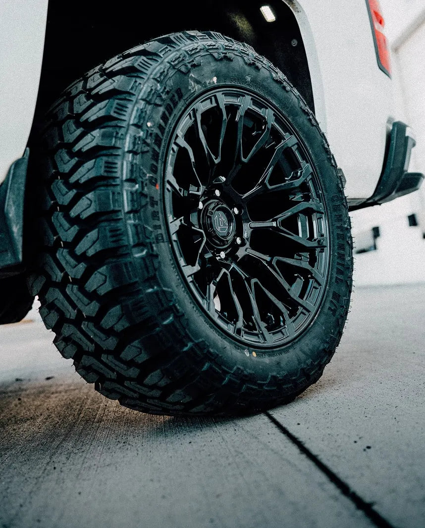 D525 16X8 BLANK MT-BLK-MIL 18MM (0-
