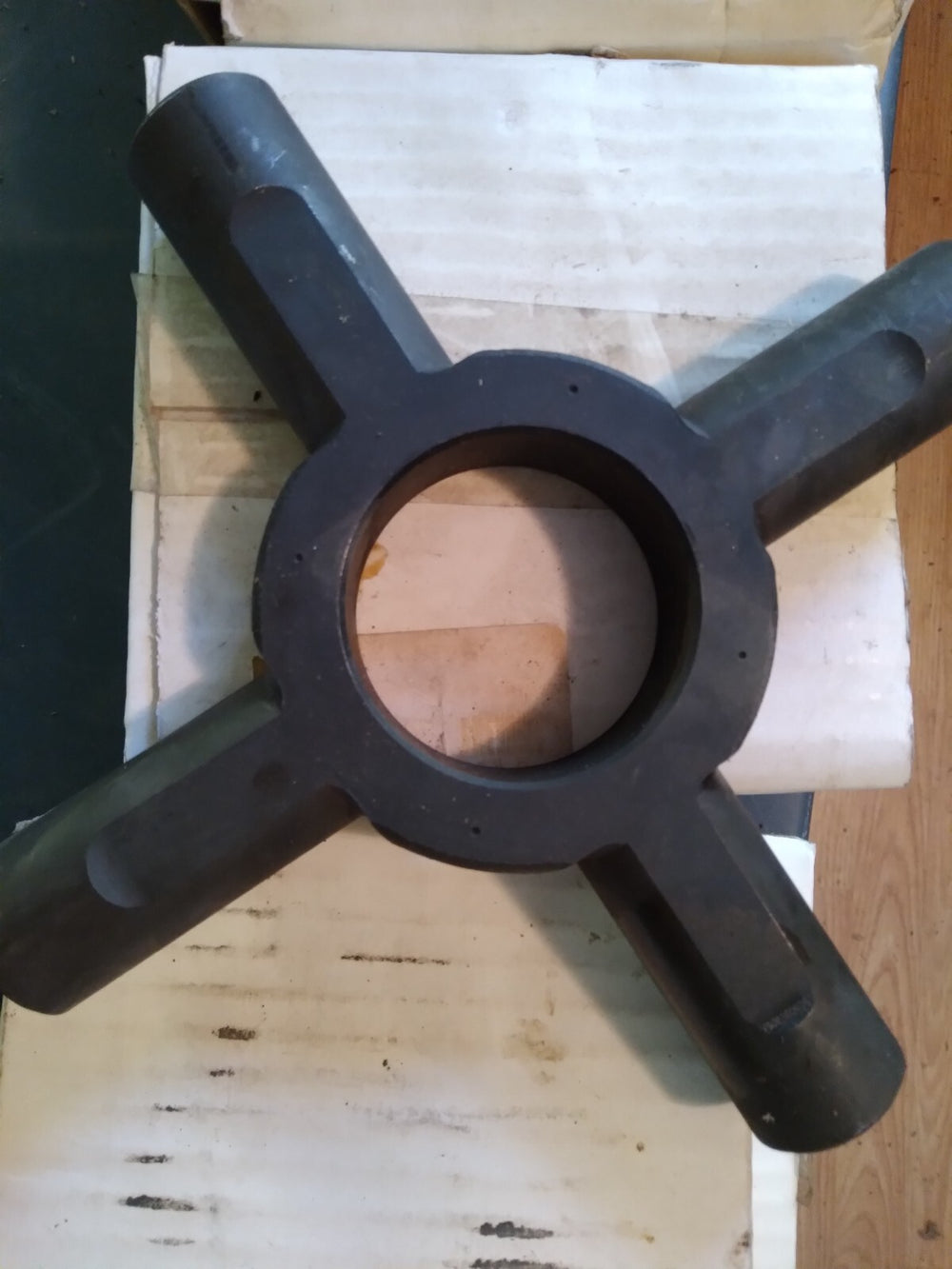 Dana auto part
