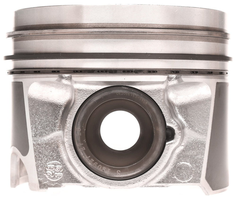 PISTON WITH RINGS