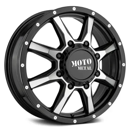 MO995 17X6.5 8X200 G-BLK MACH 111MM