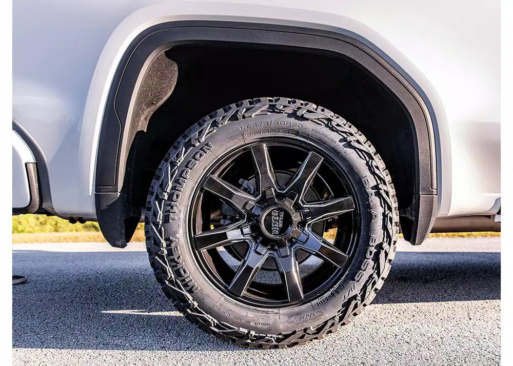 MICKEY THOMPSON 245 65R17 111T BAJA BOSS A T 53709