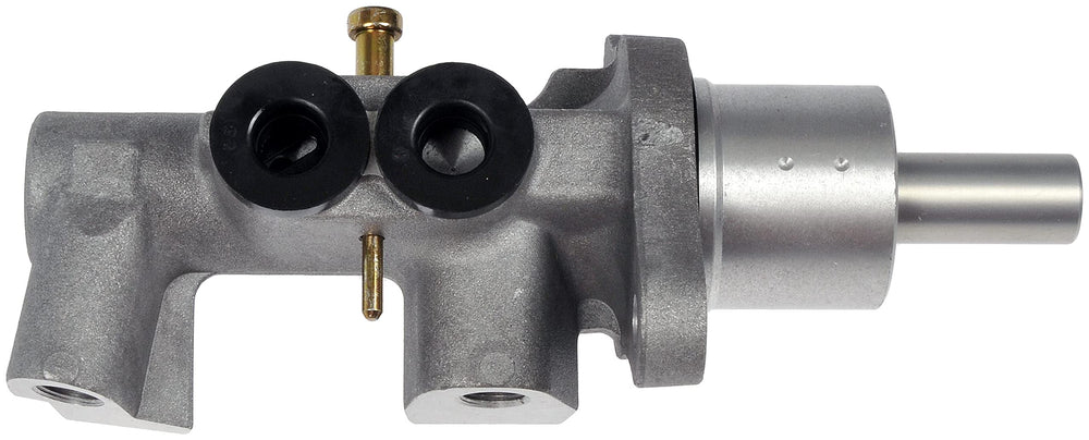 MASTER CYLINDER