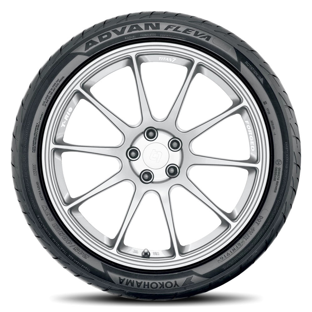 Yokohama Advan Fleva V701 Tire - 205/40R17 88W