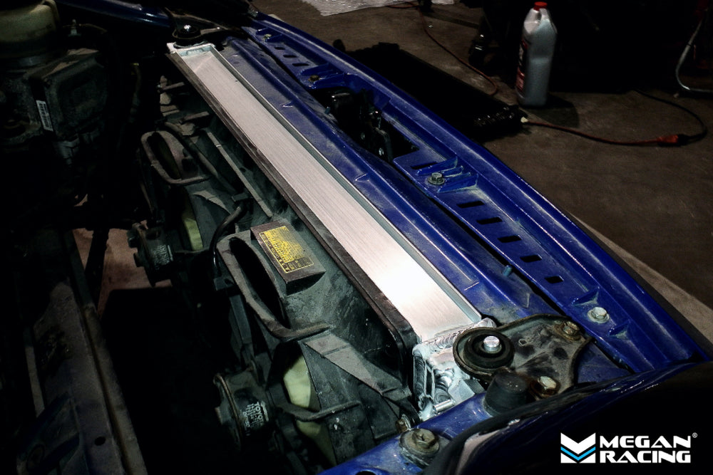 Megan Toyota MR-2 Spyder 00-06 Radiator