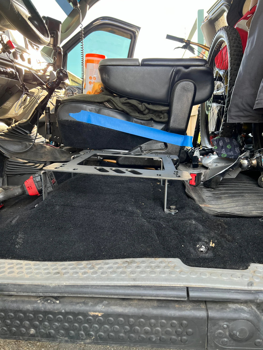Ford F550 [1st Generation / PHN131 Chassis] (1999-2007) - Driver