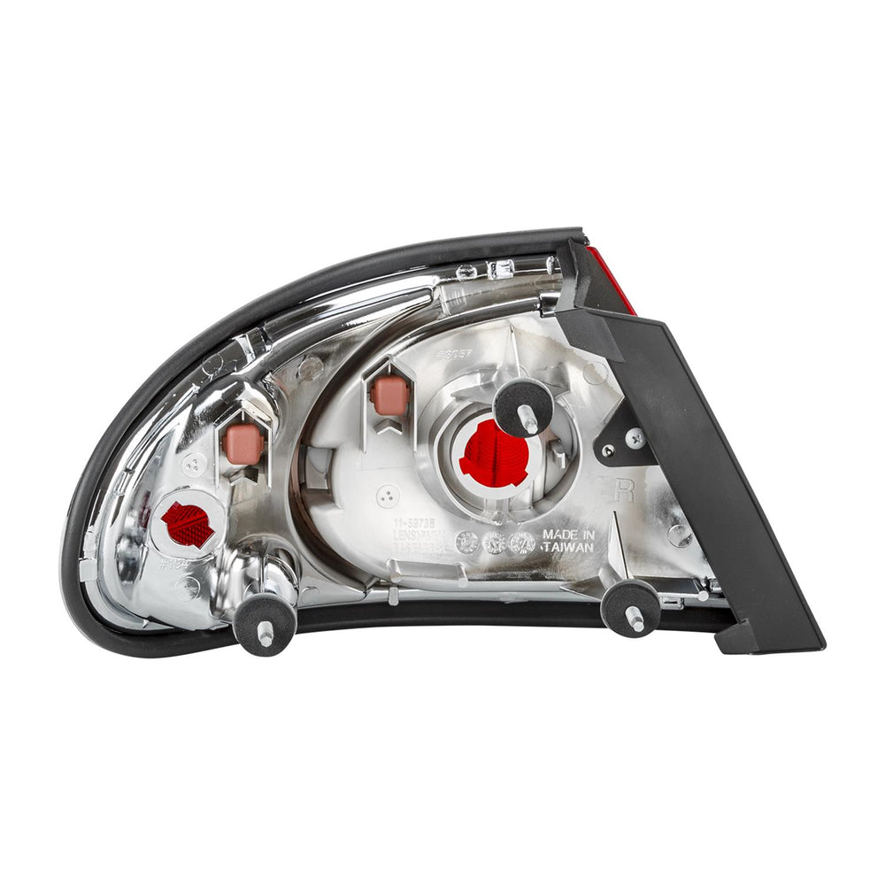 RH TAILLAMP ASSY QUARTER PANEL MOUNTED BUICK LESABRE 20012005