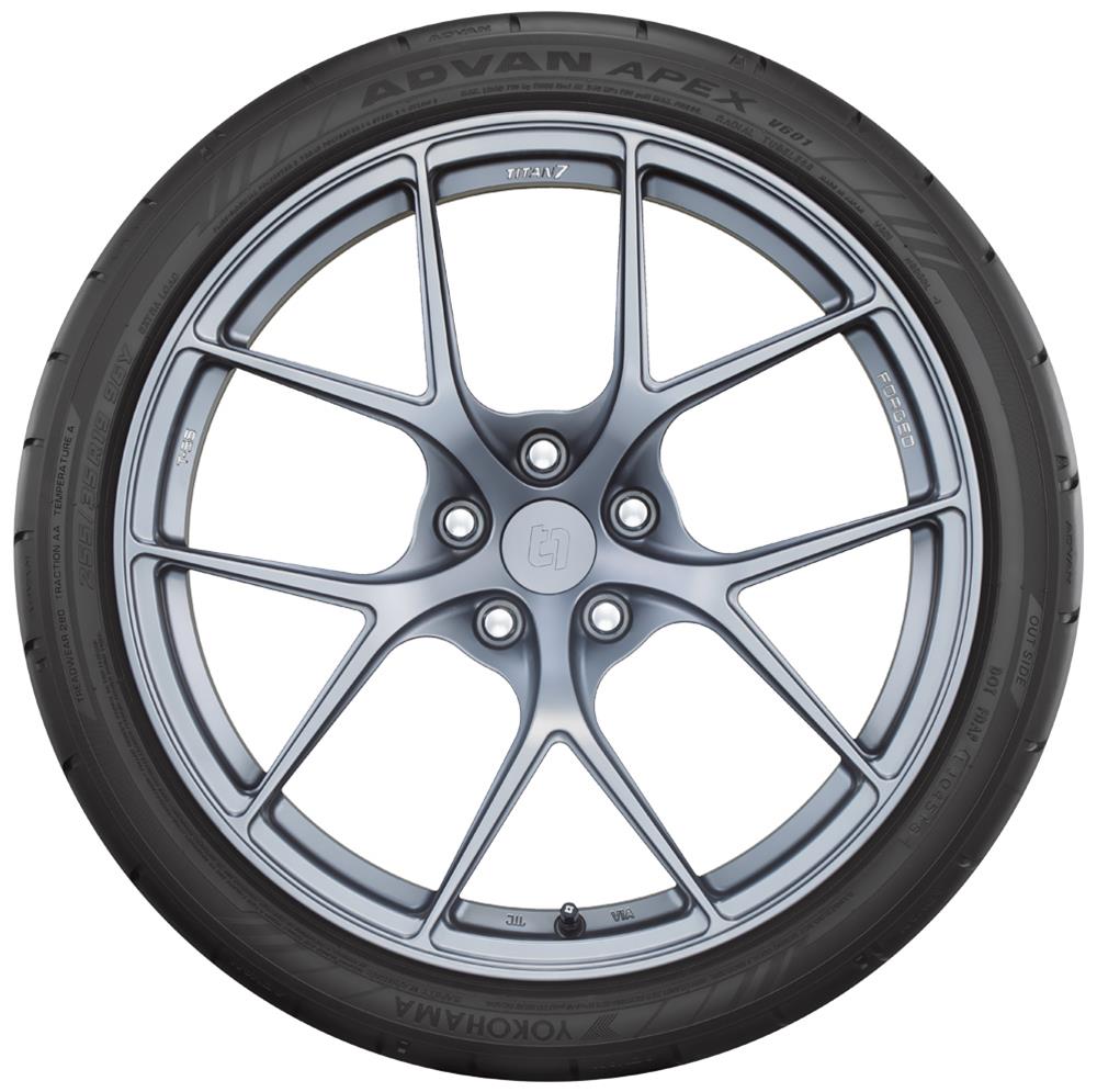 Yokohama Advan Apex V601 Tire - 245/45R17 99Y