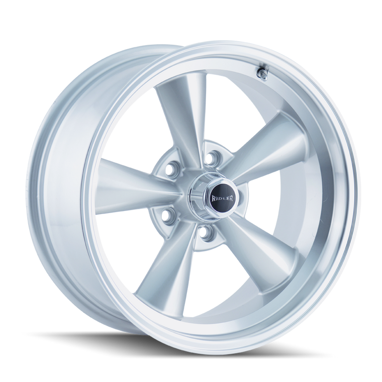 ~(25 lbs. 17X17X8)~ 675 (675) SILVER/MACHINED LIP 15X7 5-114.3 0MM 83.82MM