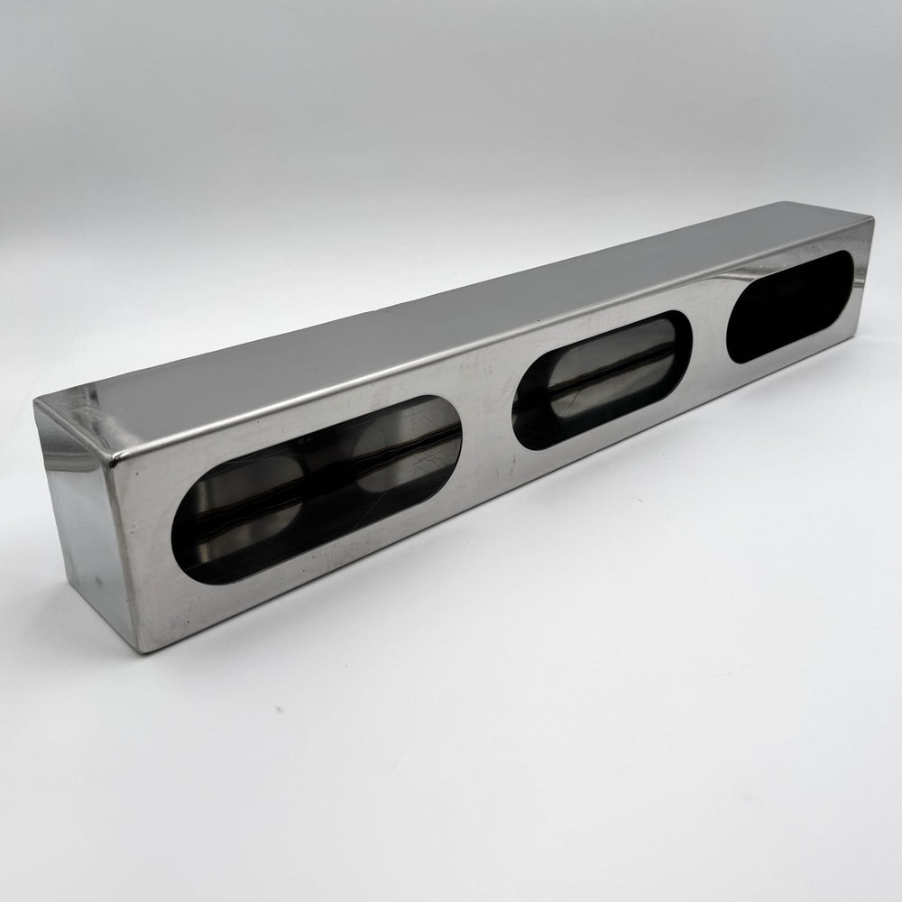 LIGHT BOXTRIPLE OVAL4X25X3.5STNLS STL