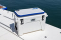 AO MARINE INFLATABLE COOLER CUSHION WHITE/BLUE