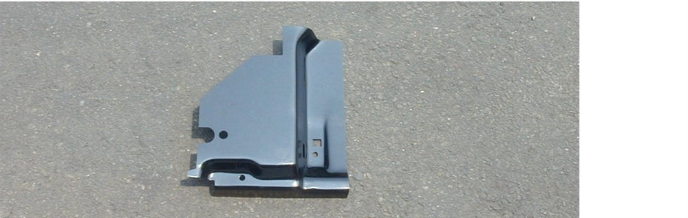 RH UNDER RR SEAT BRACE NOVA 6874