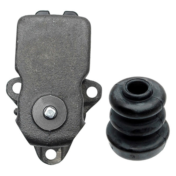MASTER CYLINDER
