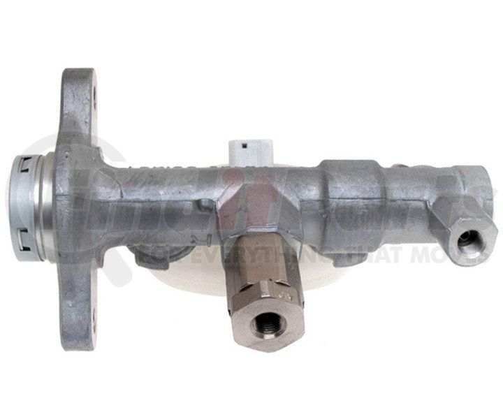 MASTER CYLINDER
