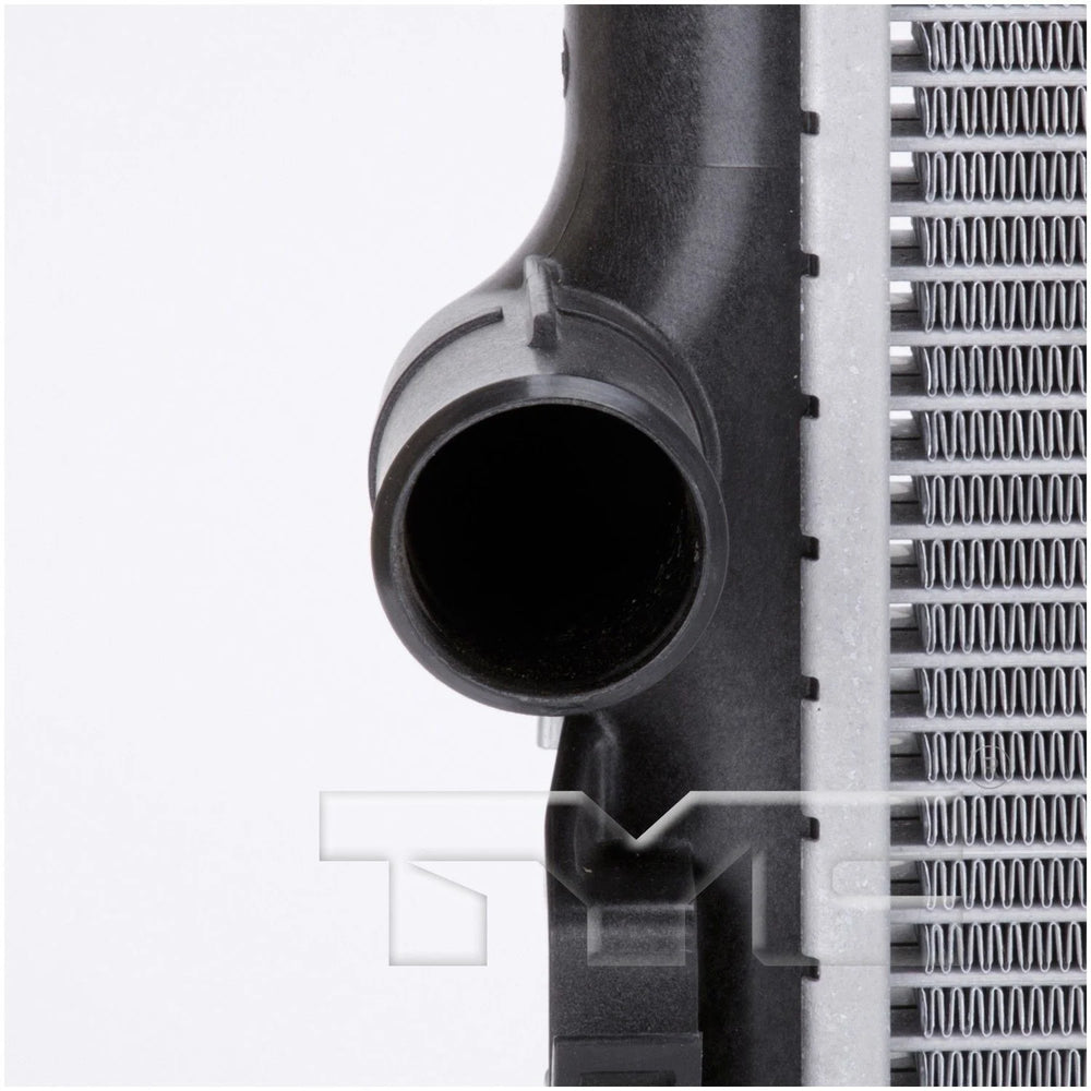 1122 CR 300 5.7L V8 A/MT W/ DUAL FAN 1R PA RADIATOR