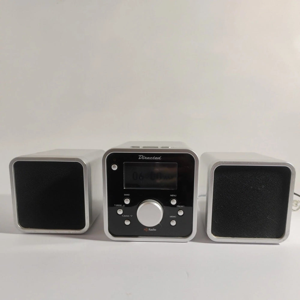AM/FM HD RADIO EXECUTIVE MINI SYSTEM W/AUX INPUT AND ALARM; TABLETOP