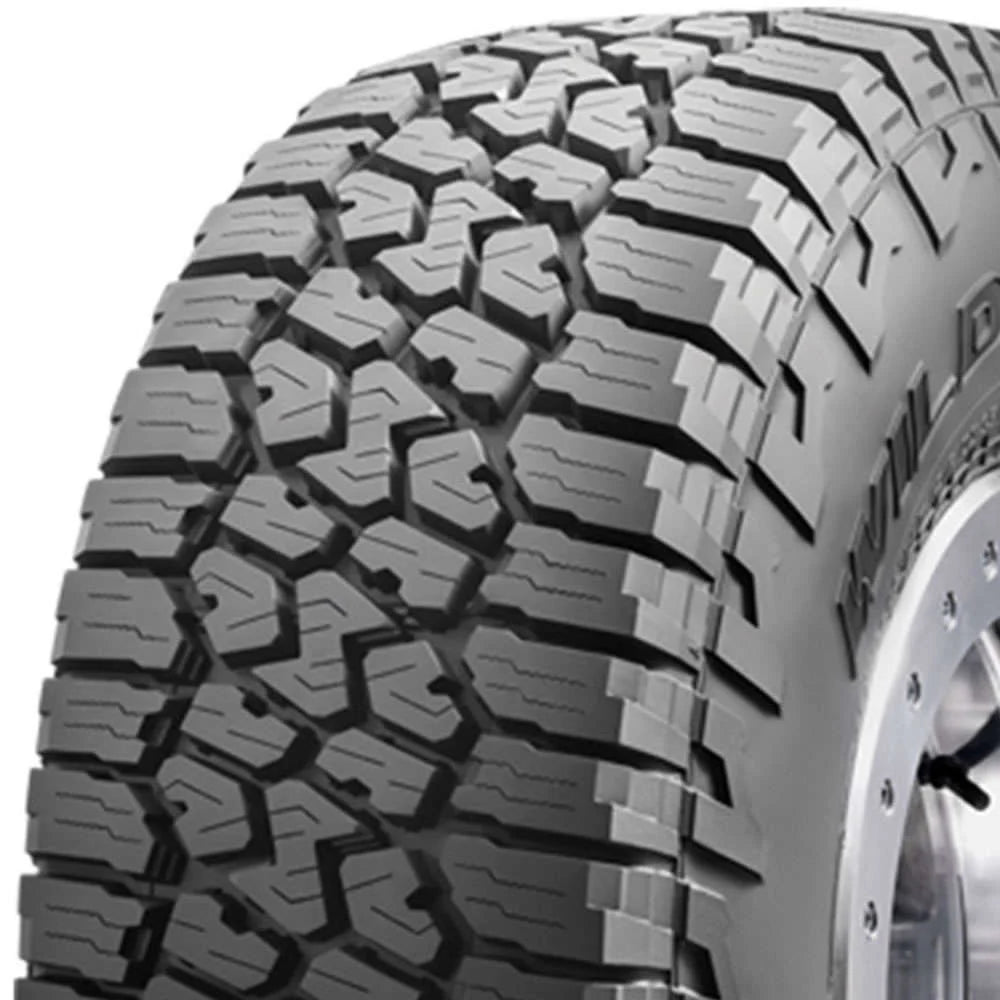 ~(32.3 lbs. 29X13X8)~ 235/70R16 AT3W 109T 28.9 2357016