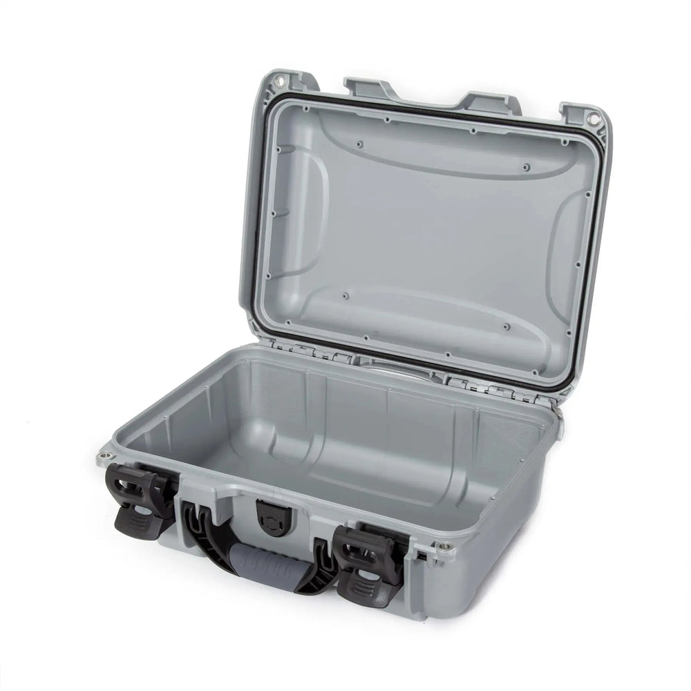 Nanuk silver auto part
