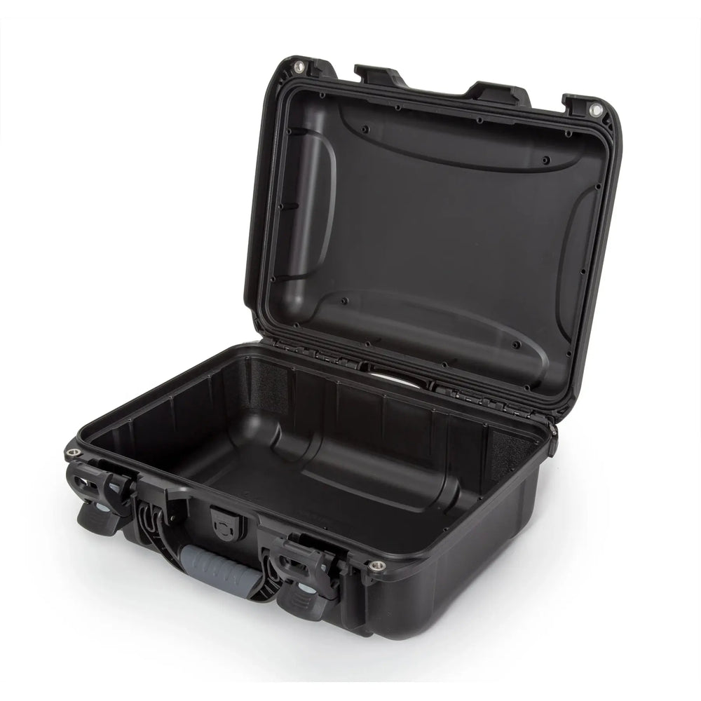 Nanuk black auto part
