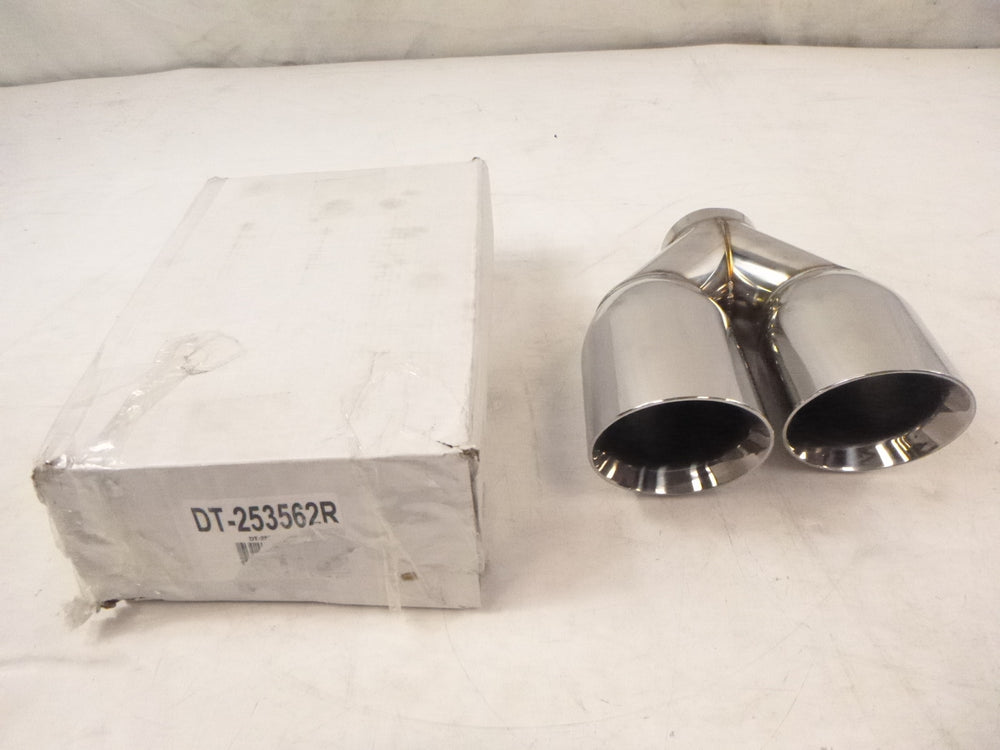 DUAL DOUBLE WALL SS STAGGERED SLANT EXHAUST TIP 2 50IN ID / 3.50IN OD PASSENGER SIDE