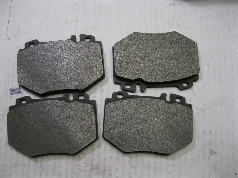 R auto part