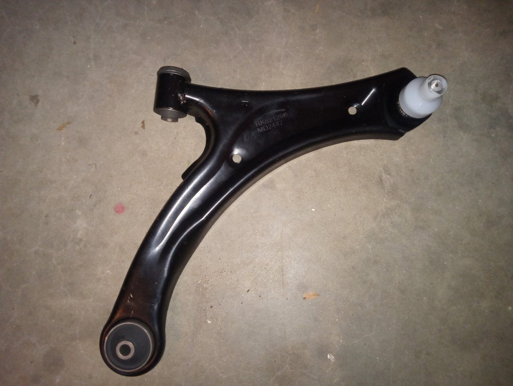 MOOG 04-07 Suzuki Aerio Front Left Lower Control Arm