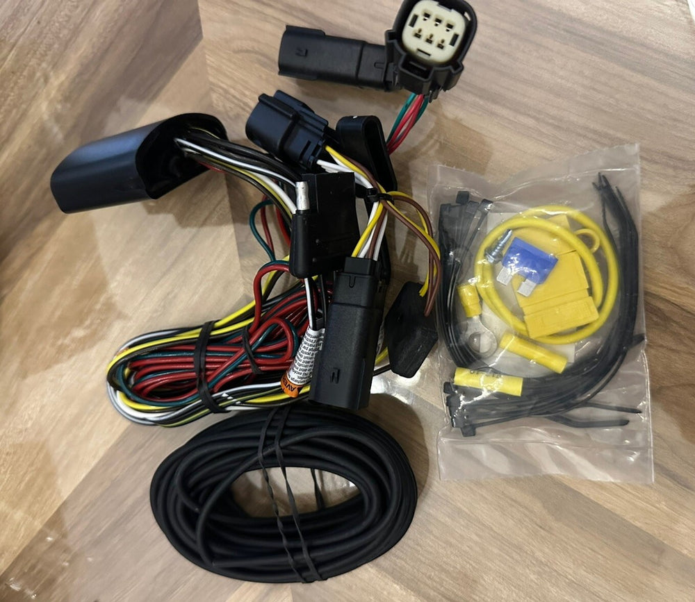 TOW HARNESS T-CONNECTOR ASSEMBLY