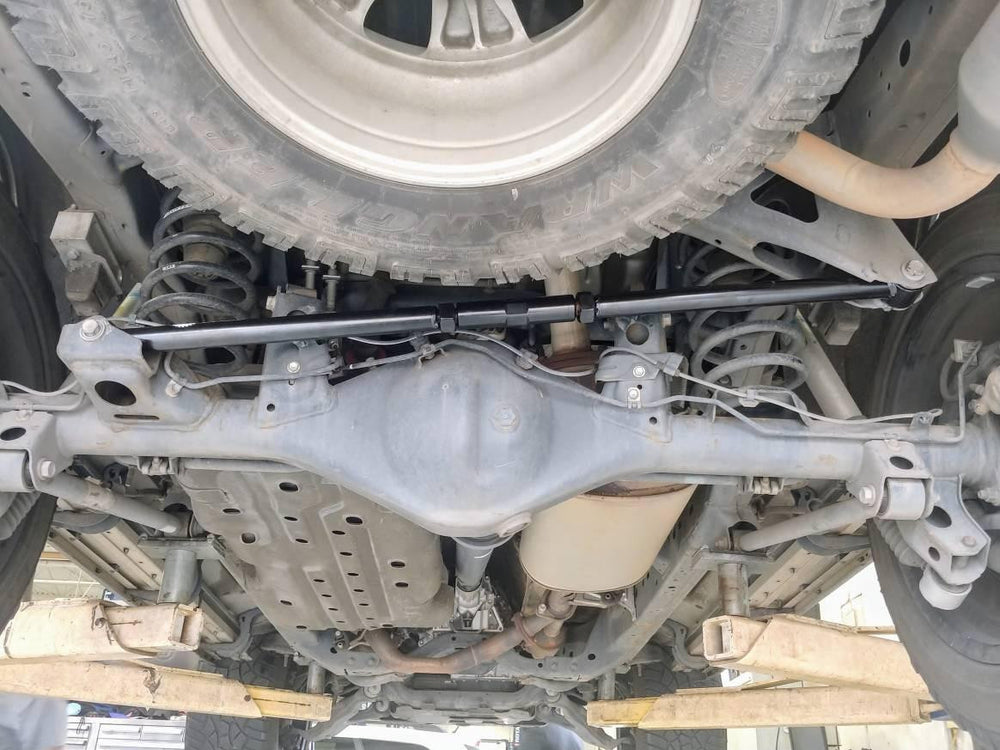 Adjustable Rear Track Bar for 0-4 Inch Lift 98-07 LX470 / Land Cruiser Freedom Off-Road