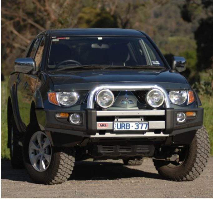 ARB Sahara Tube Triton 06On